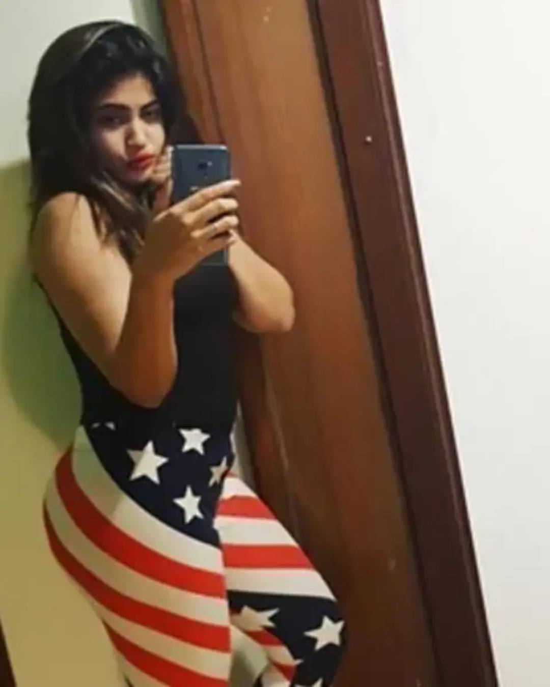 female call girl in Vaishali